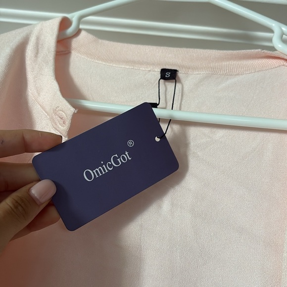 Light Pink Cropped Cardigan - Picture 2 of 3